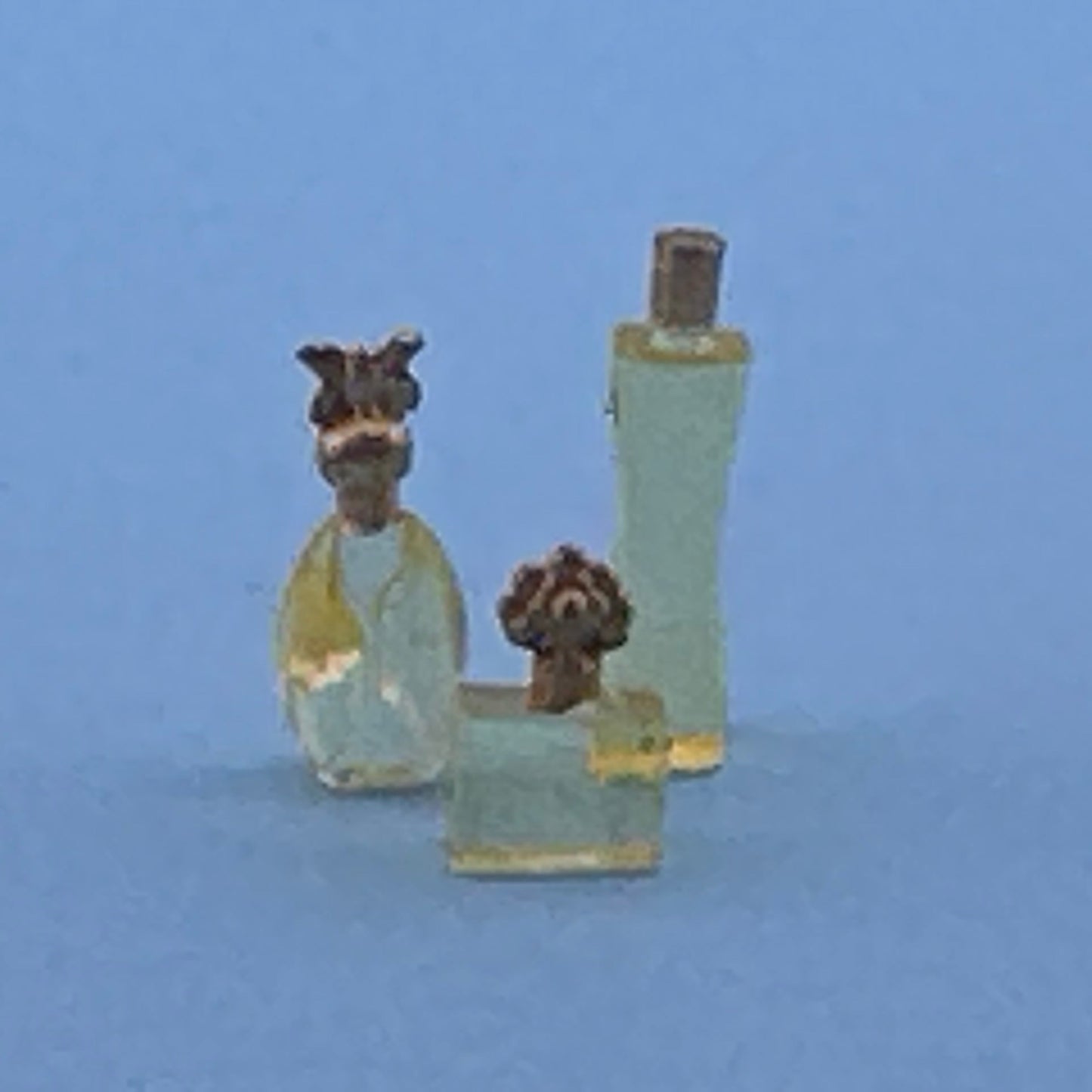 Dollhouse Miniature 1:12 Scale – Set of 3 Perfume Bottles top quality