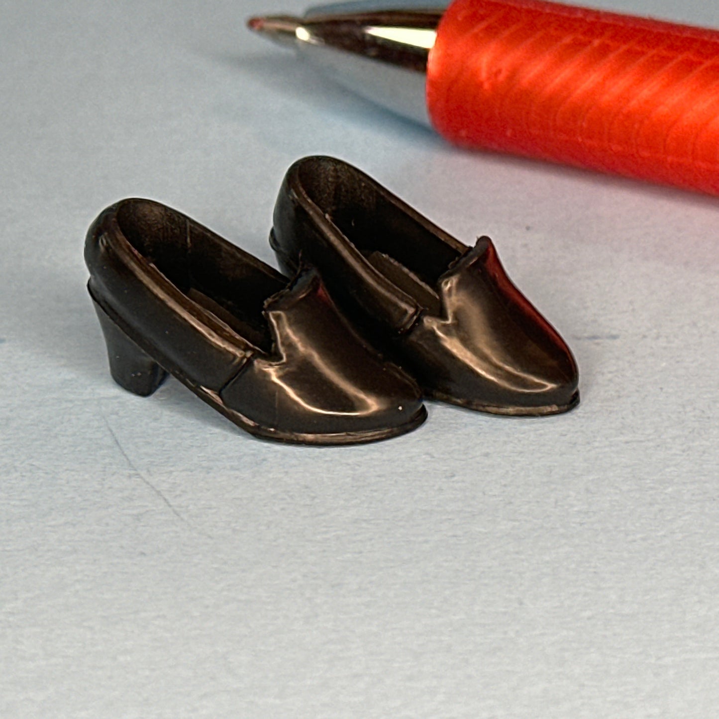 Heidi Ott Dollhouse Miniature Women’s High Heels – Black (1:12 Scale)
