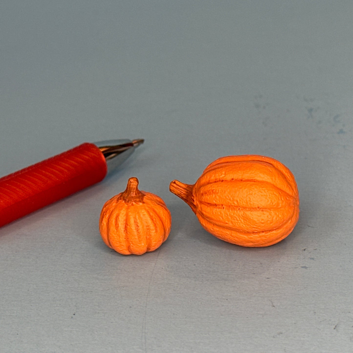 Set of Two Ceramic Pumpkins for Dollhouses – 1:12 Scale