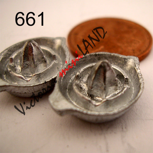 Lemon JUICE SQUEEZER 2 pcs 1/2"W unfinished DIY metal miniature for dollhouse - Do it yourself