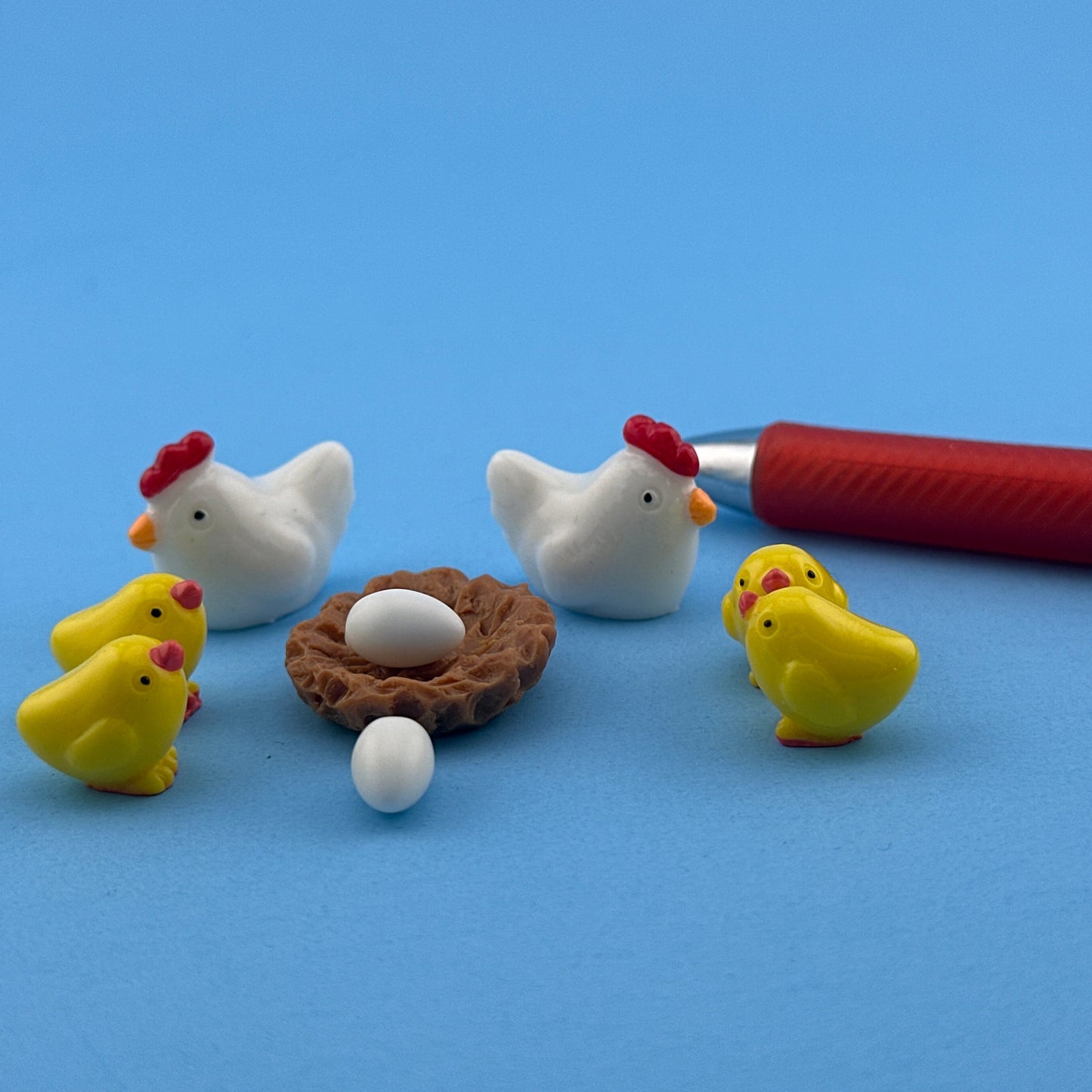 Dollhouse Miniature – Chicken Family with Nest