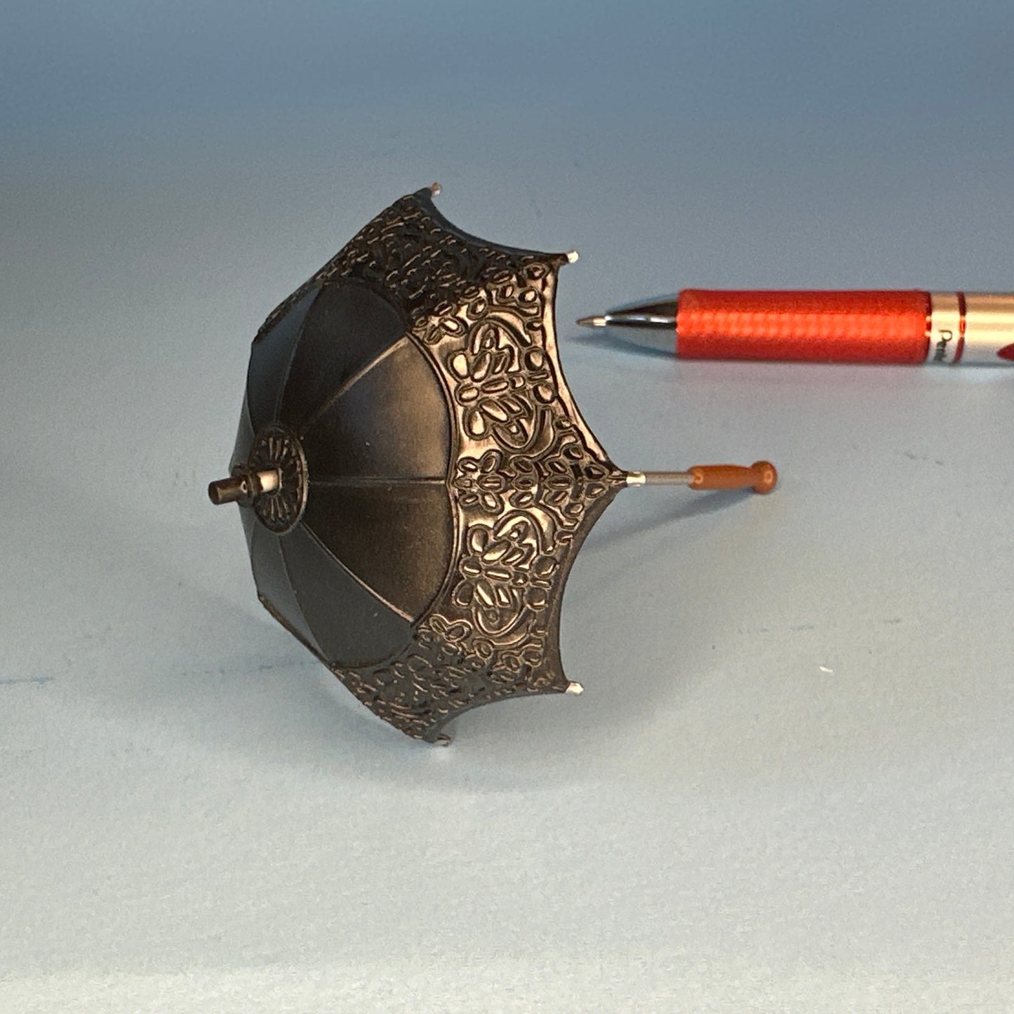 Heidi Ott Dollhouse Miniature Umbrella – Black (1:12 Scale)