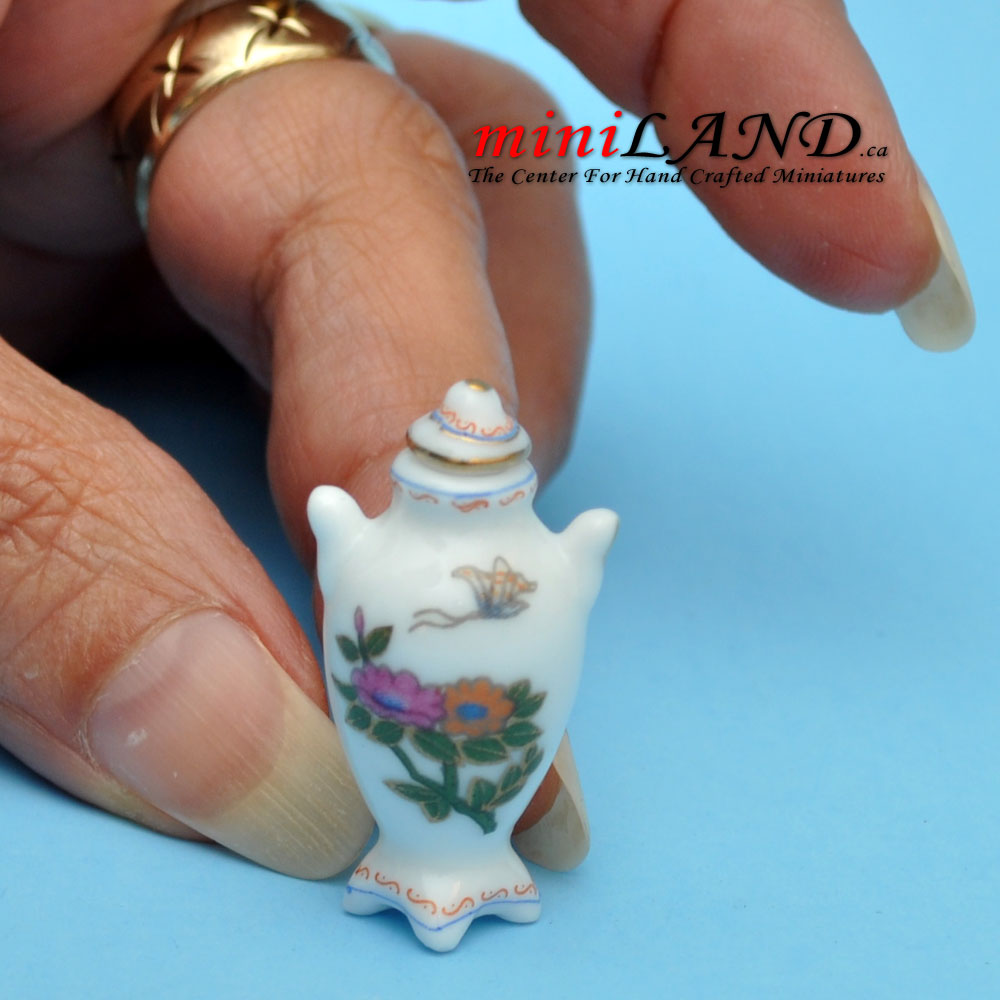White ceramic vase with lid dollhouse miniature 1:12 B