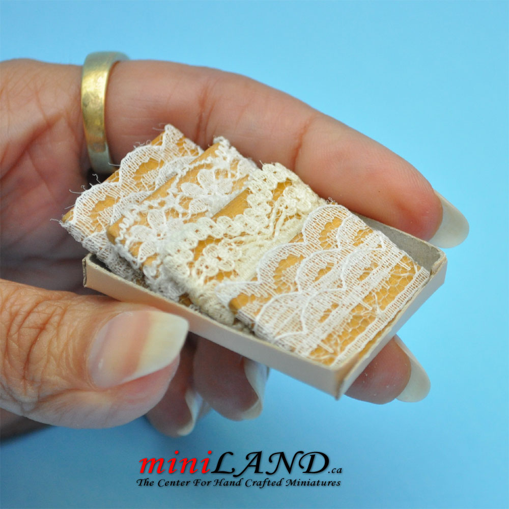lace trims in various styles dollhouse miniature 1:12 scale