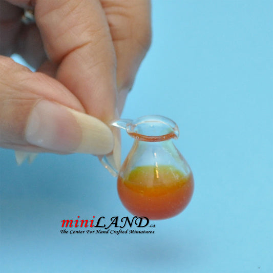 Pichet en verre transparent avec jus d'orange pour maison de poupée miniature à l'échelle 1:12