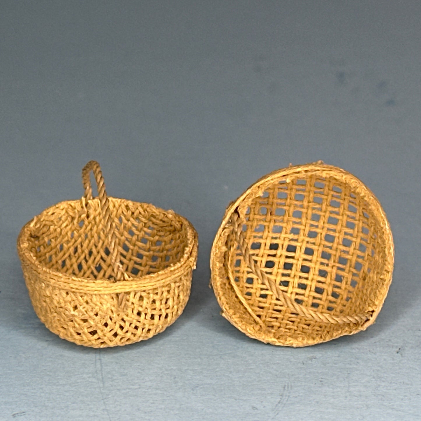 1:12 Scale Miniature Wicker Basket Set – 2 Pieces (Copy)