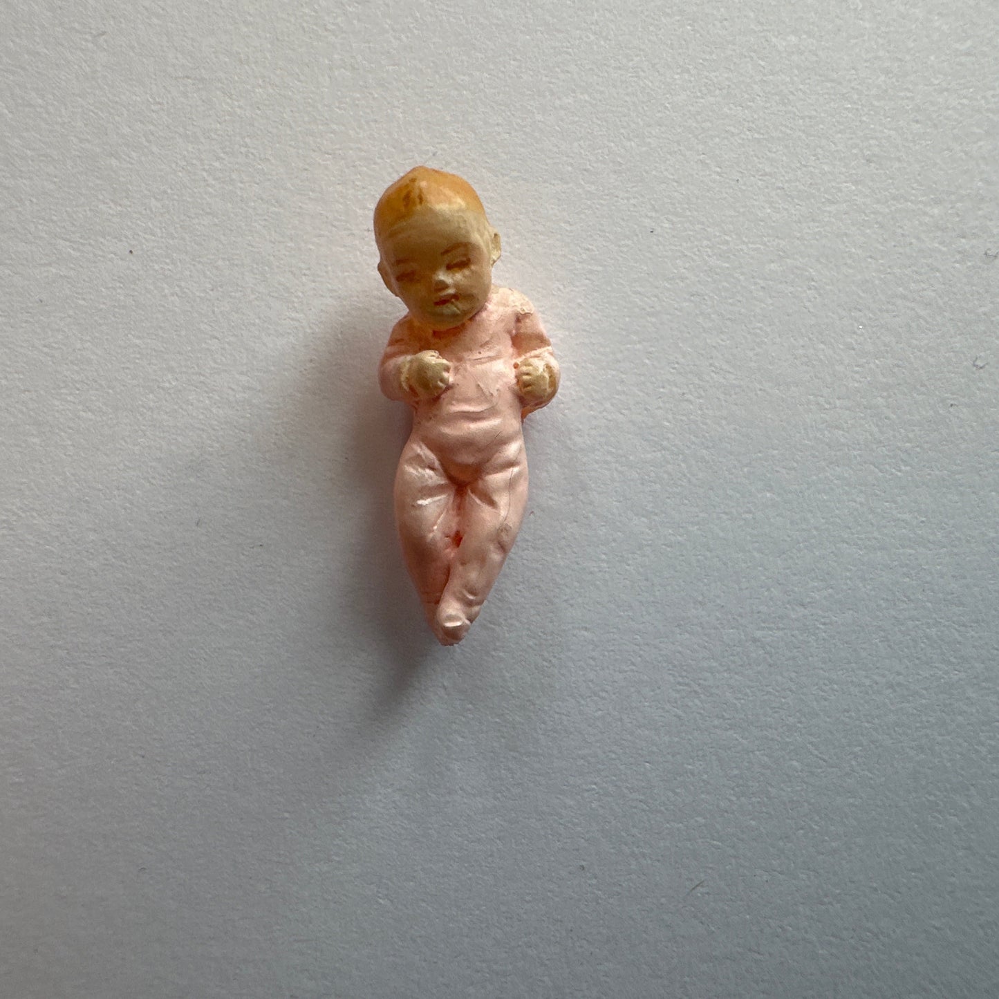 1:24 Scale Miniature Mother Feeding Baby – Half Scale Dollhouse Figure