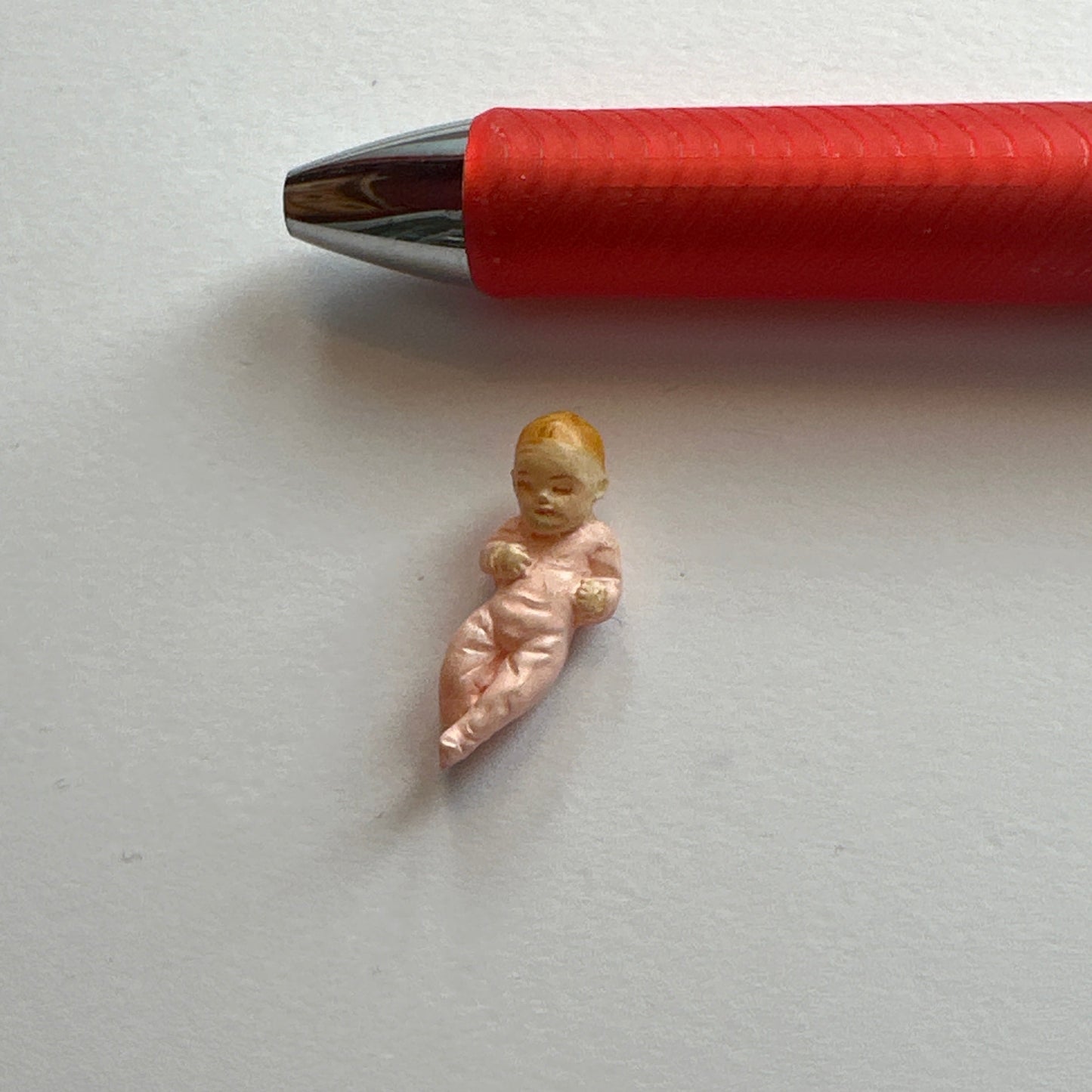 1:24 Scale Miniature Mother Feeding Baby – Half Scale Dollhouse Figure