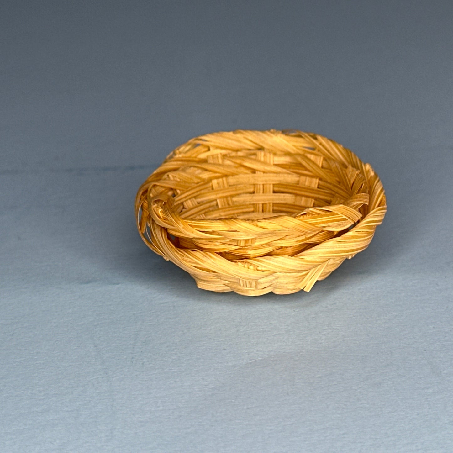 Set of 2 Miniature Wicker Baskets – 1:12 Scale