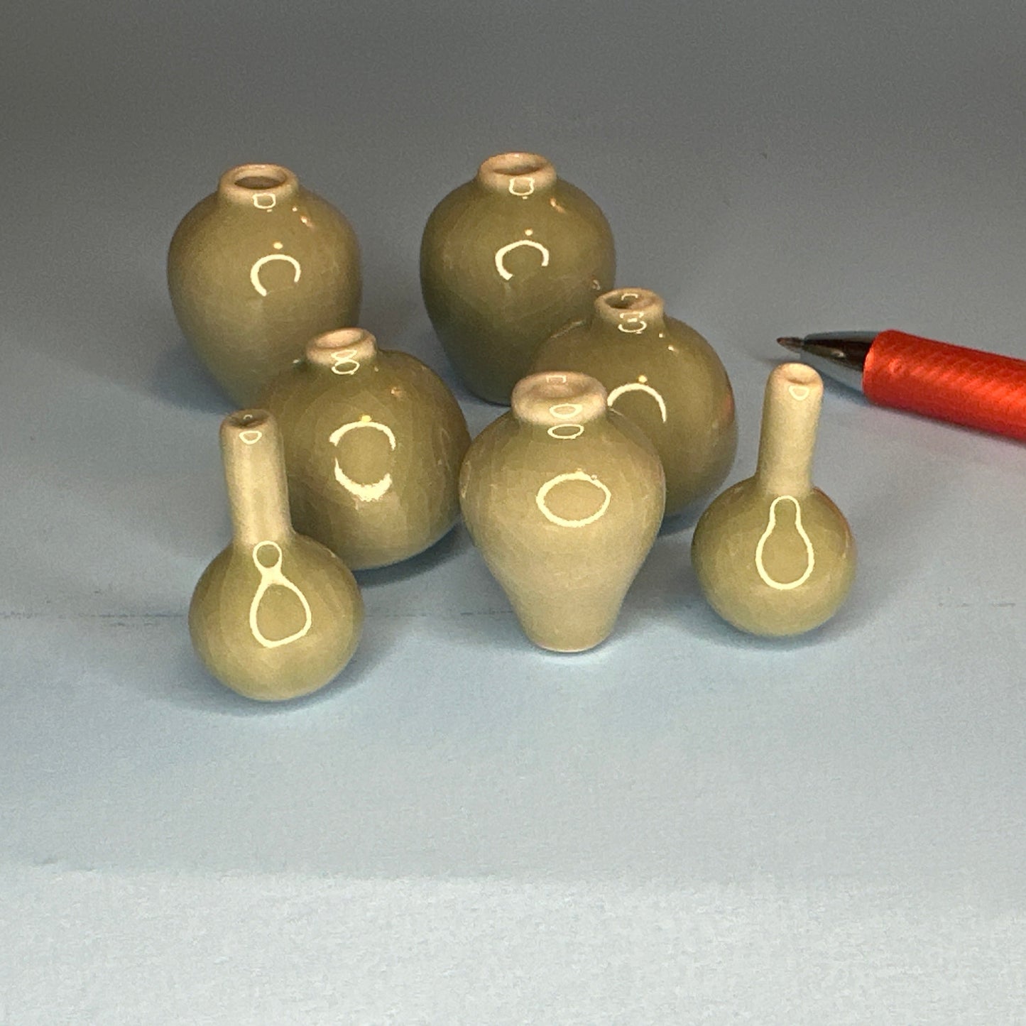 Green Glaze ceramic Vase 7 Pcs. PW-V104 1:12 scale