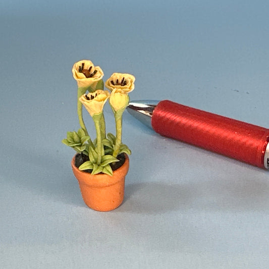 House potted plant pot for dollhouse miniature 1:12 scale Calla Lilies