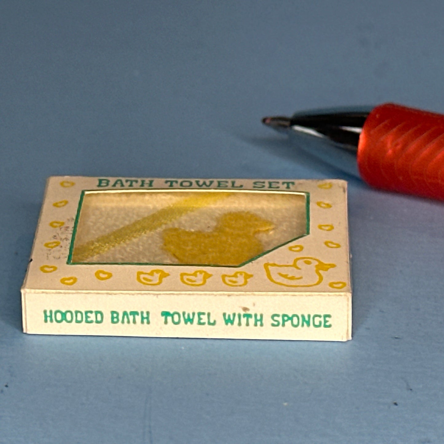 1:12 Scale Miniature Bath Towel Set with Duck Design