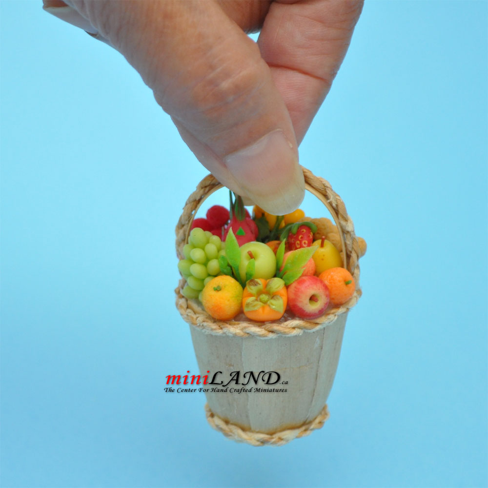 Beautiful fruit basket with short handle dollhouse miniature 1:12 scale