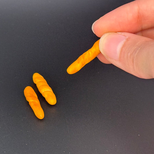 Frühstücksbrot mit Marmelade auf Holztablett, Puppenhaus-Miniatur, handgefertigter Toast im Maßstab 1:12 – Auswahl aus 3 Marmeladen!