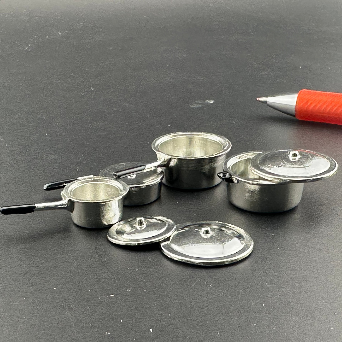 Dollhouse Miniature 1:12 Scale – Set of 4 Cooking Silver Pots with Lids