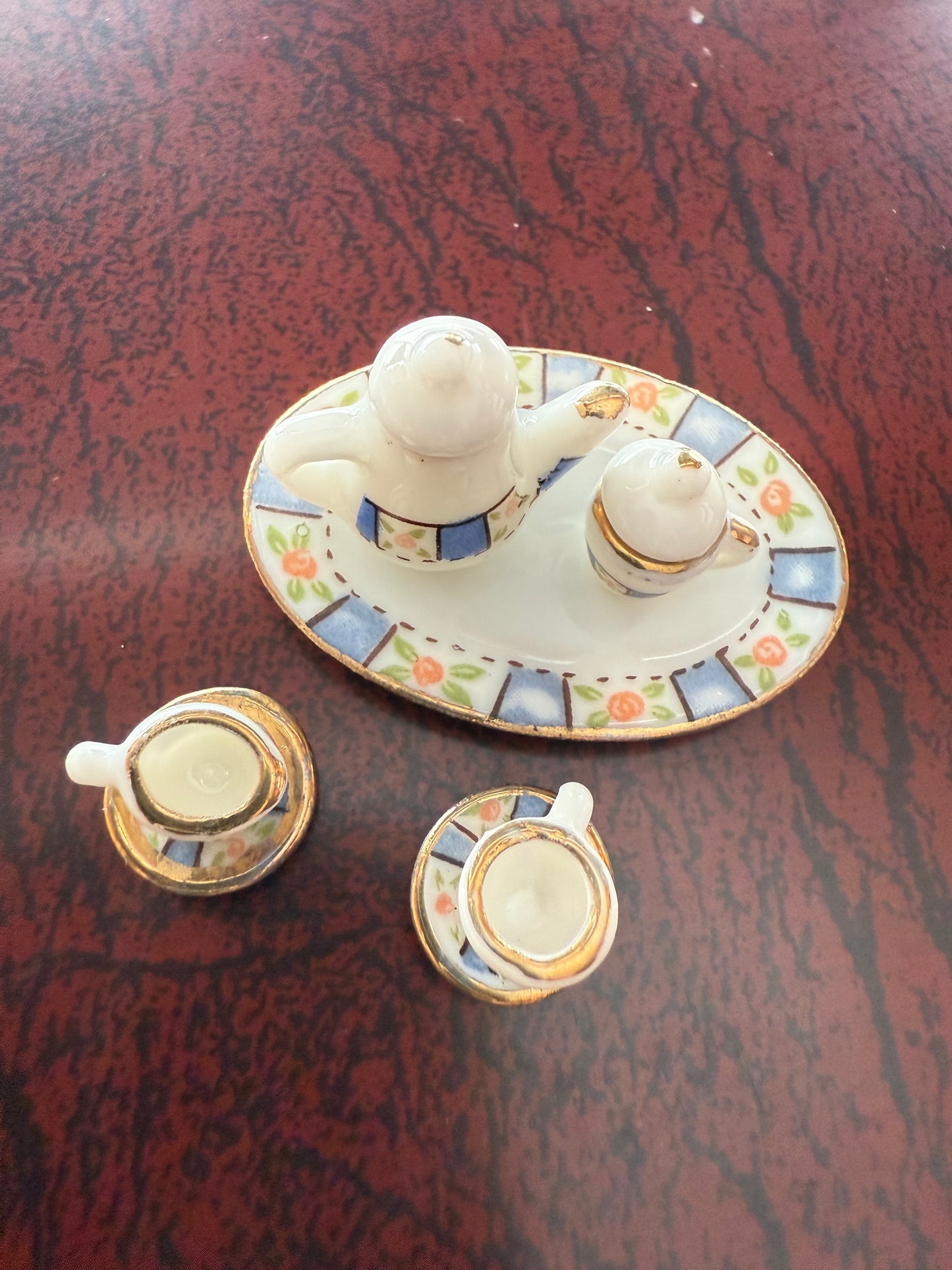 9 Pcs Decorated Tea Set – Dollhouse Miniature 1:12