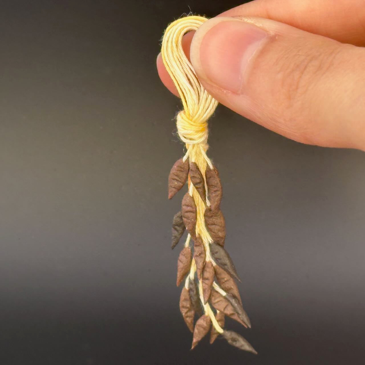 Miniature Dried Peppers Garland – 1:12 Scale
