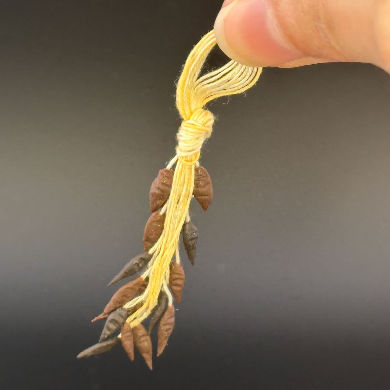 Miniature Dried Peppers Garland – 1:12 Scale