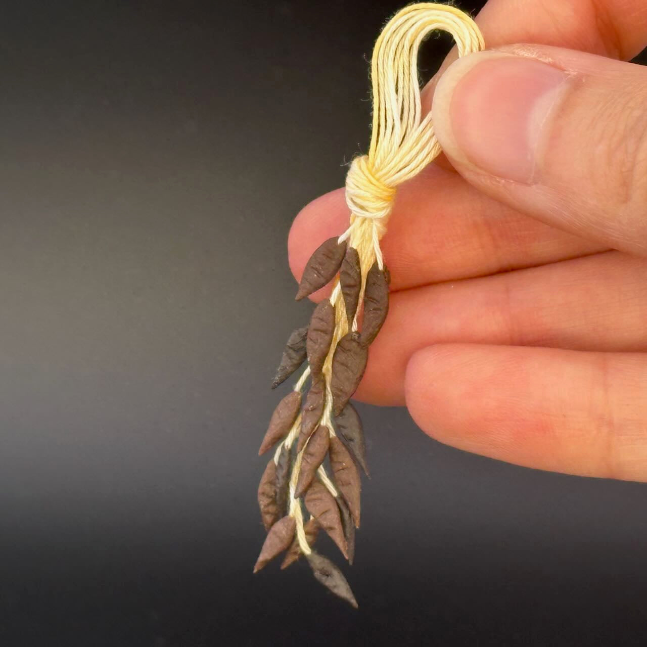 Miniature Dried Peppers Garland – 1:12 Scale