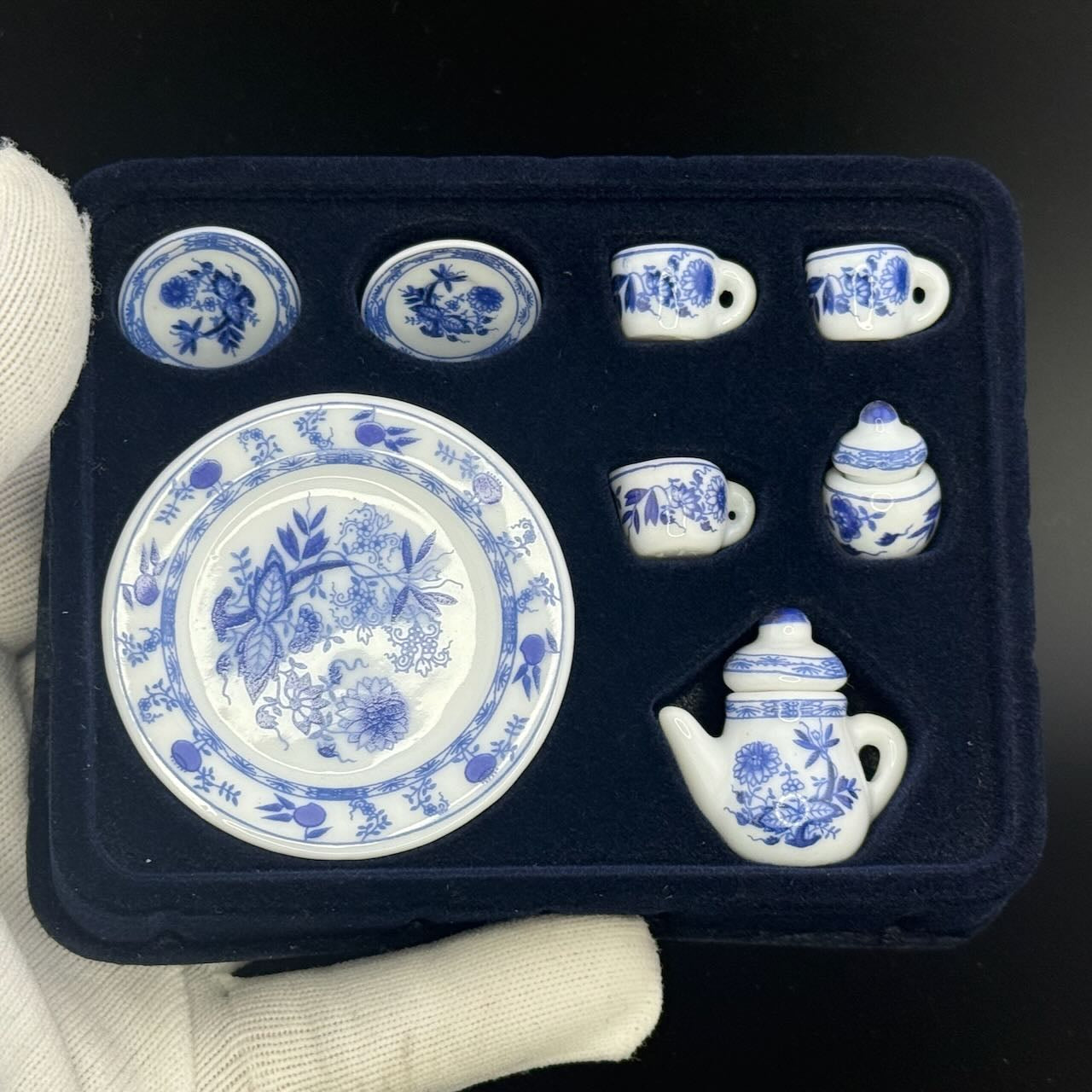Blue Delft Economical 1:6 Scale Miniature Porcelain Tea Set – Teapot, Large Serving Plate, 2 Cups, Saucers, Sugar Bowl & Creamer (Copy)