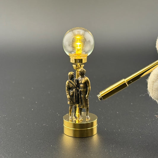 Spa Miniature Touchless operation with Wand 1:12 romantic table lamp LED light for Dollhouse No-touch No-Switch Stick