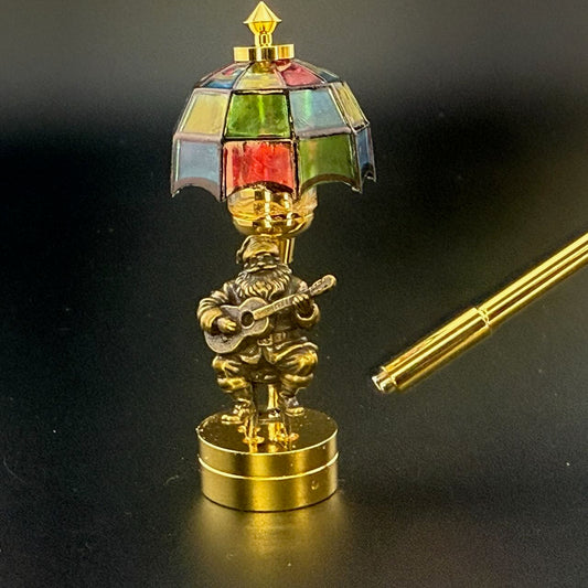 Rockin’ Santa Miniature Touchless operation with Wand 1:12 table lamp LED for Dollhouse table light solid brass