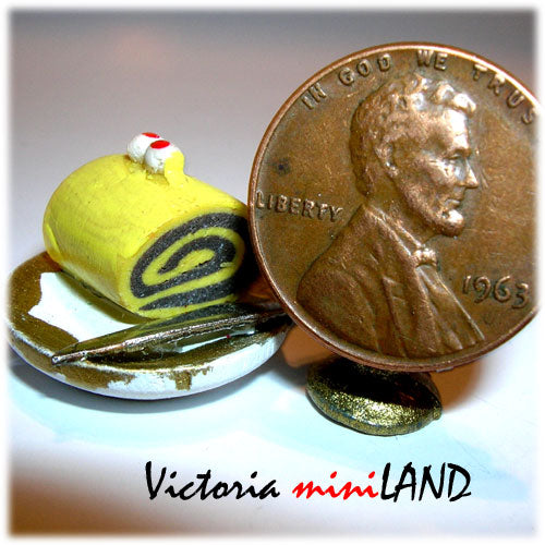Miniature Swiss Roll Cake 1:12 Scale