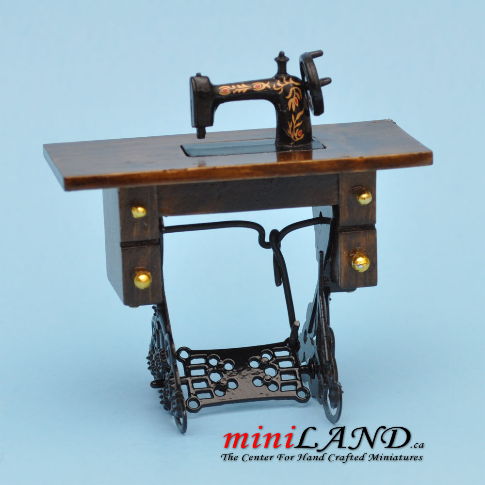 Treadle Sewing Machine WN dollhouse miniature 1:12 Economic