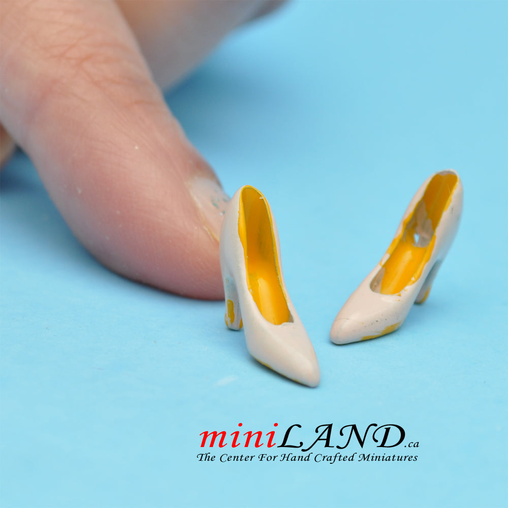 Shoes for dollhouse miniature display #17