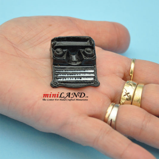 Old style typewriter dollhouse miniature 1:12 scale
