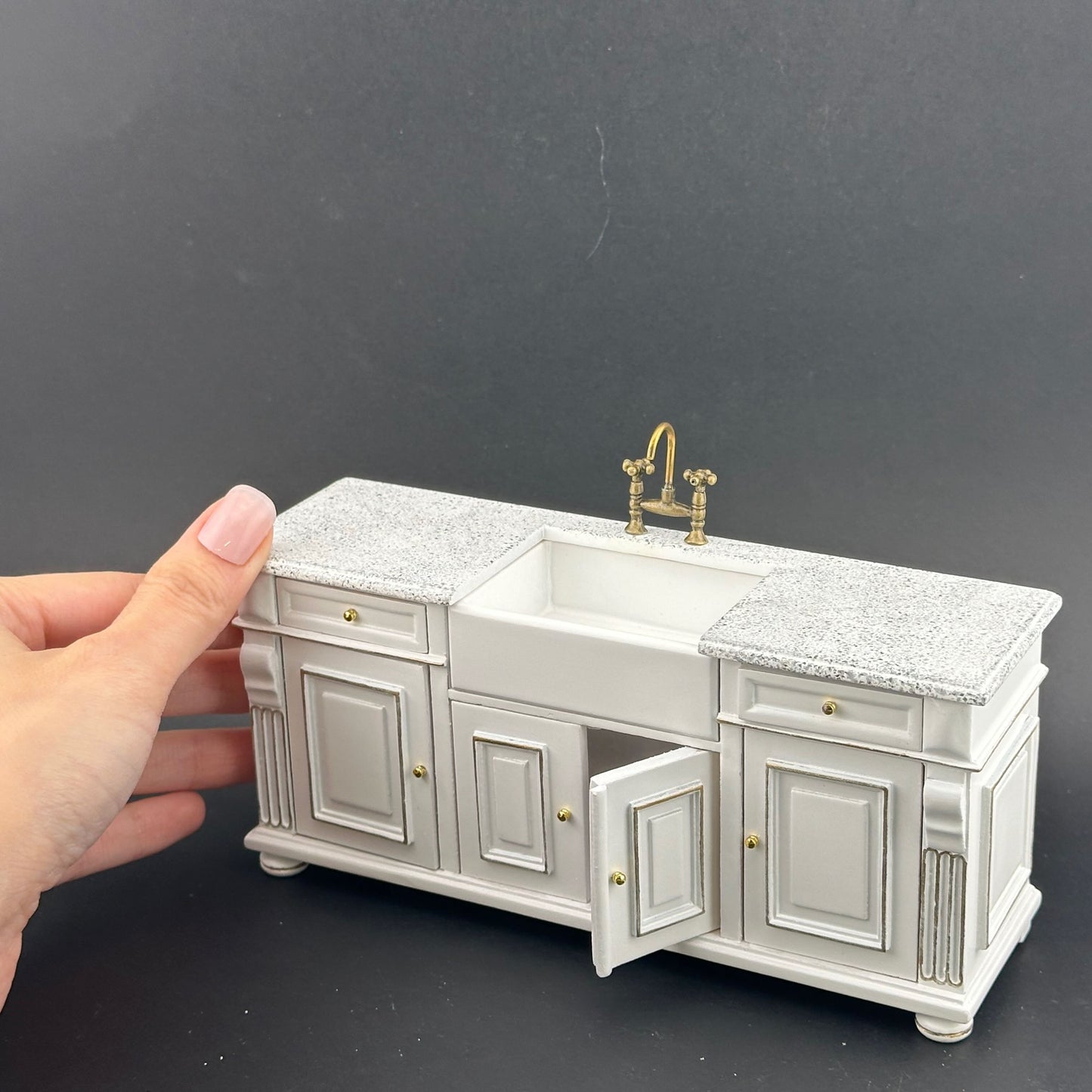 Snow White with gold trimming Victorian quality Kitchen sink unit counter with shelf metal sink top 1:12 dollhouse miniature V4067 PW (Copy)
