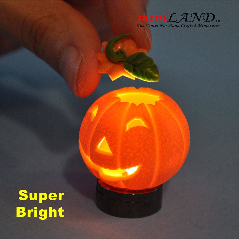 Halloween Pumpkin bright Dollhouse miniature LAMP 1:12 on/off switch Led battery HOP01