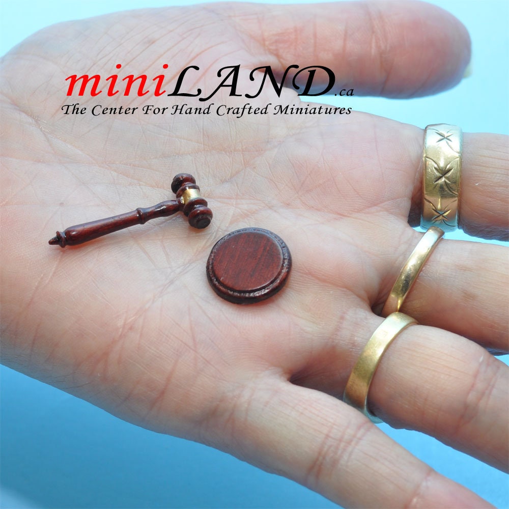 Auction judge hammer gavel with base dollhouse miniature 1:12 scale v4030