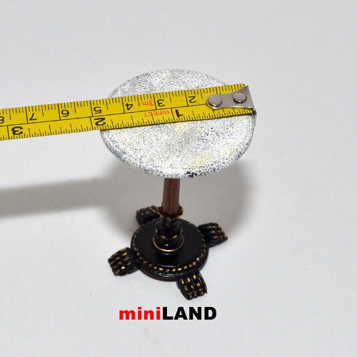 Bistro table and 2 Chairs set Quality coffee shop restaurant dollhouse miniature 1:12 scale Walnut