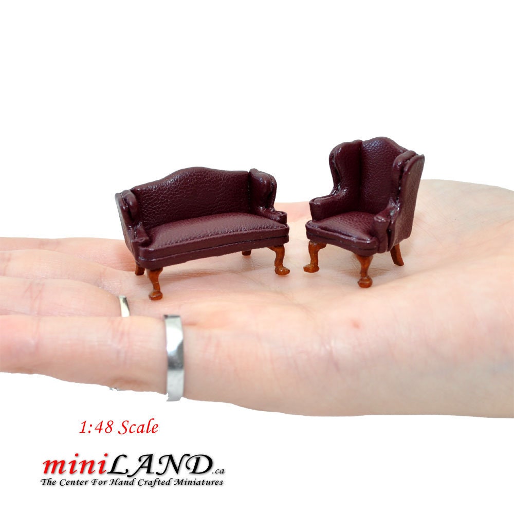 Ensemble canapé et fauteuil à oreilles en cuir Queen Anne, échelle 1/4" 1/4, marron/rouge, noyer de qualité supérieure pour miniature de maison de poupée