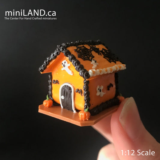 Maison en pain d'épices Halloween échelle 1:12 maison de poupée miniature nourriture faite à la main GBHH2