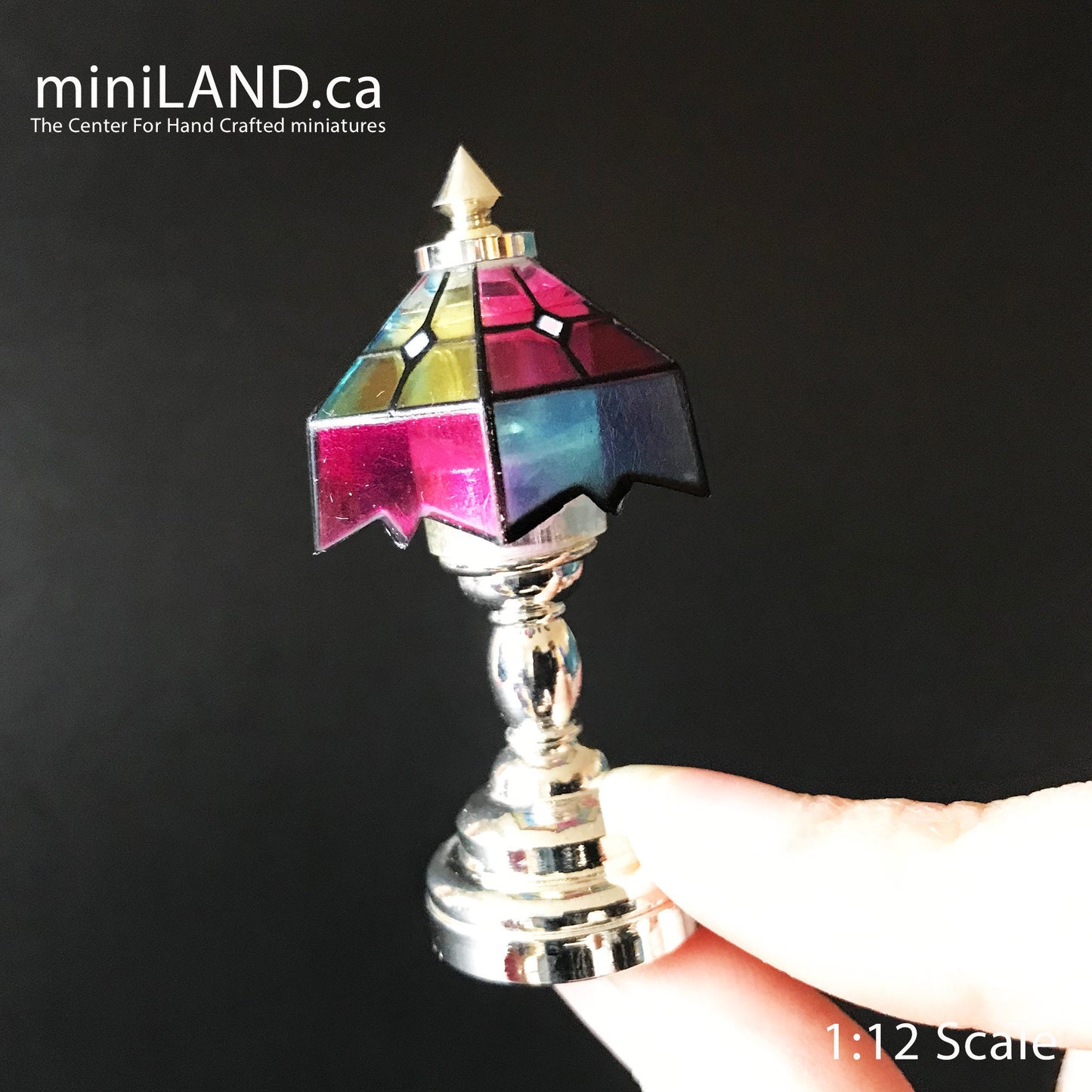 Lampe Tiffany LED ARGENT colorée Super lumineuse avec interrupteur marche/arrêt pour maison de poupée miniature échelle 1:12 colorée