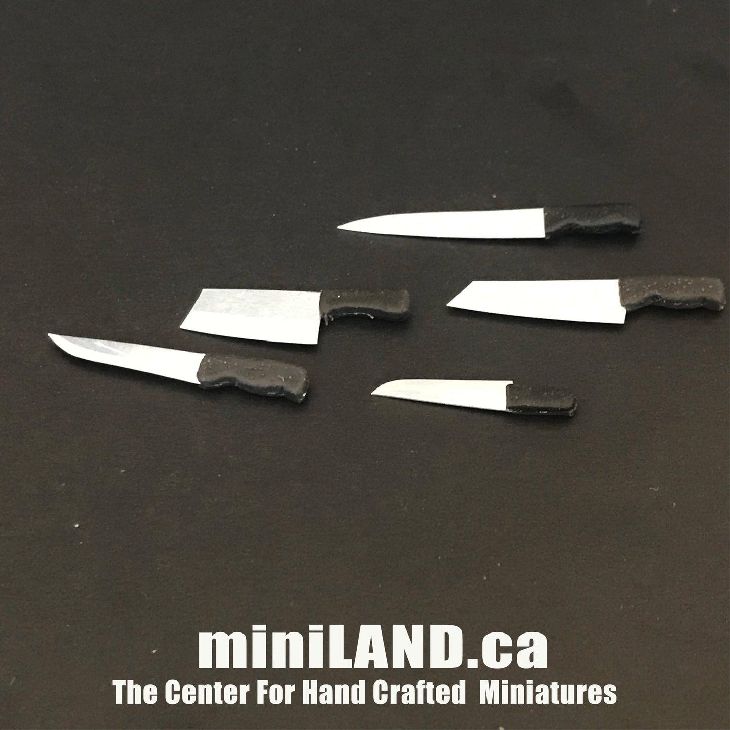 A set of four or five metal kitchen chef knives1:12 Scale dollhouse miniature handmade food KNF1 knife