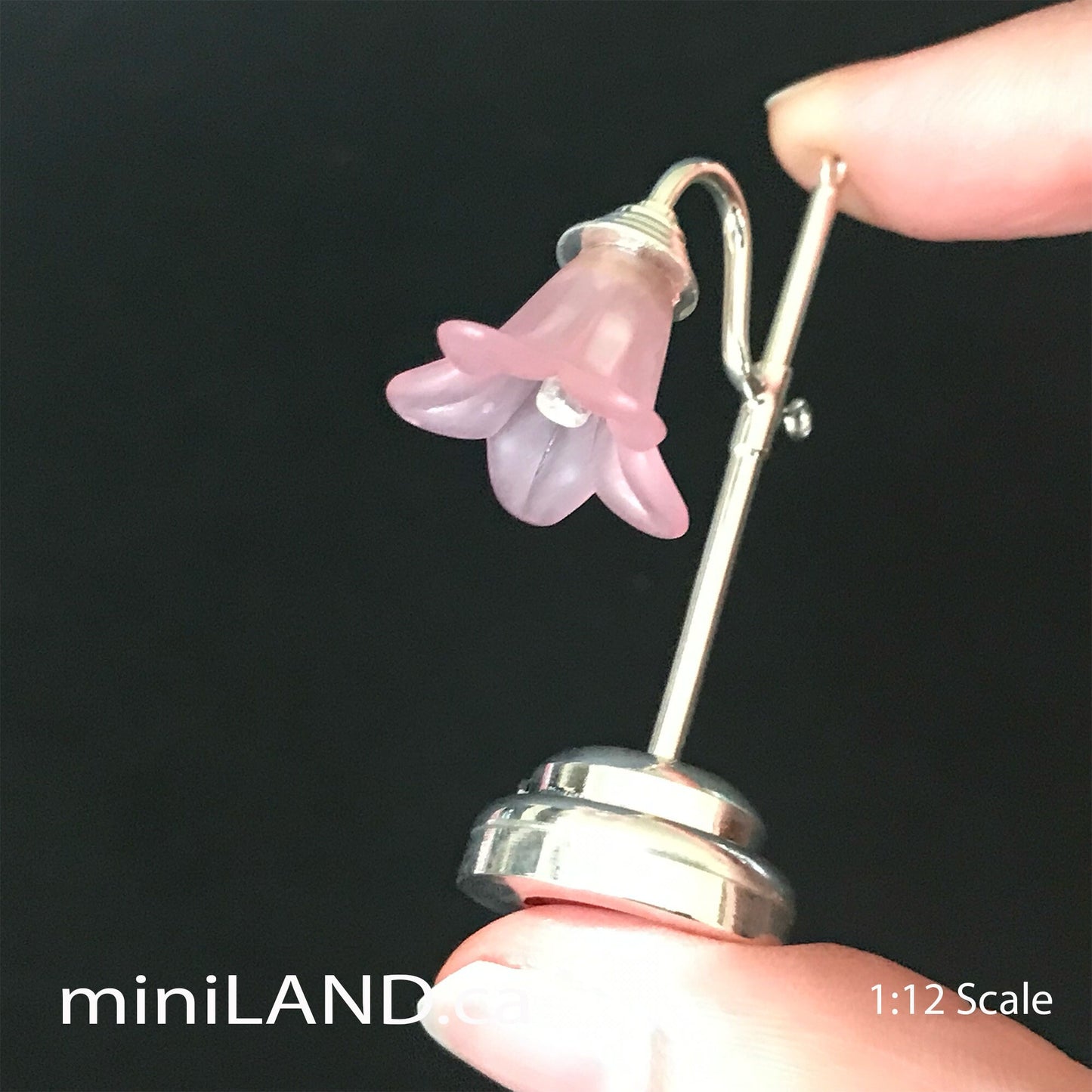 Lampe de table argentée à LED rose tulipe super lumineuse avec interrupteur marche/arrêt pour maison de poupée miniature 1:12