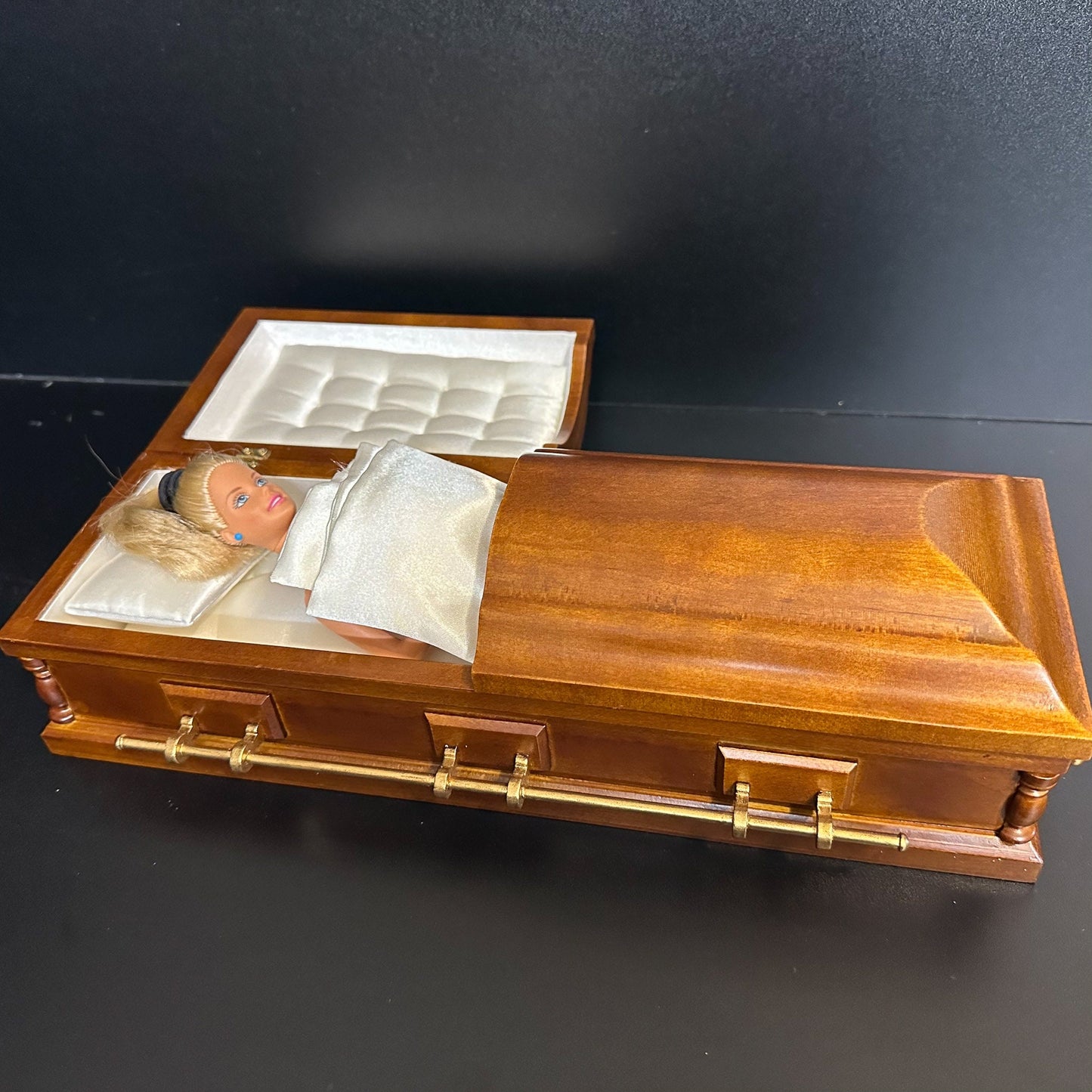 1:6 Scale Wooden miniature coffin casket WALNUT color for 1/6 dollhouse doll Funeral buried For fashion dolls