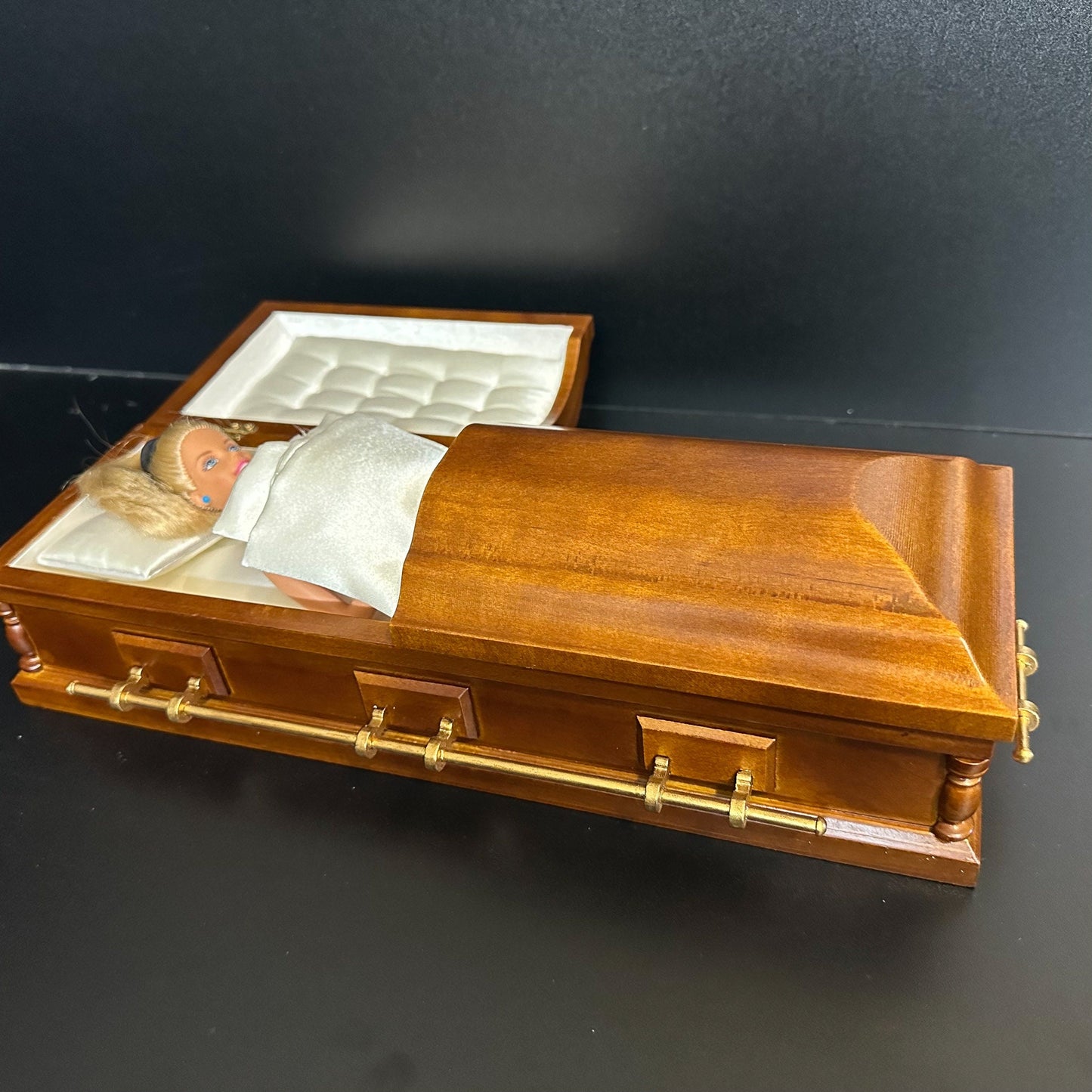 1:6 Scale Wooden miniature coffin casket WALNUT color for 1/6 dollhouse doll Funeral buried For fashion dolls
