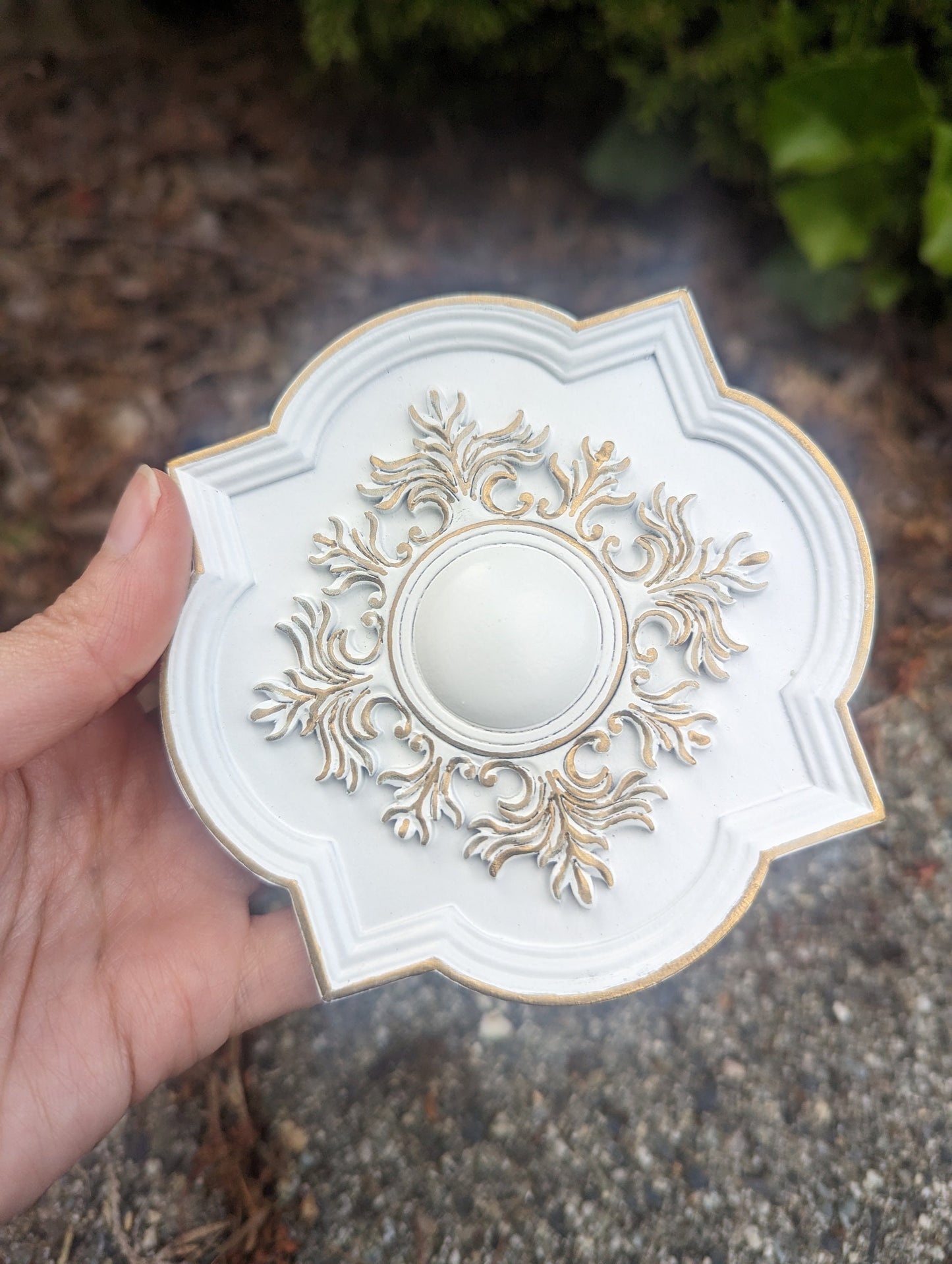 Small 4" Decorated Royal ceiling panel dollhouse miniature 1:12 ceiling medallion wood decoration