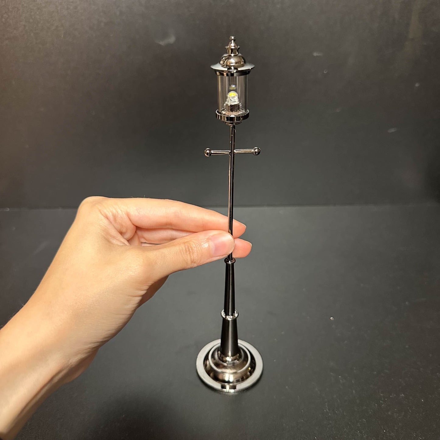 8" gas street garden lamp light LED super bright with on/off switch for dollhouse miniature 1:12 scale FA053030-1LB