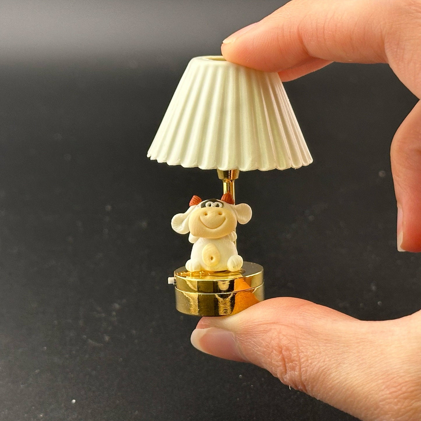 Dollhouse child baby nursery Lamp LED bright with On/off switch 1:12 dollhouse miniature 2.1"H battery operated