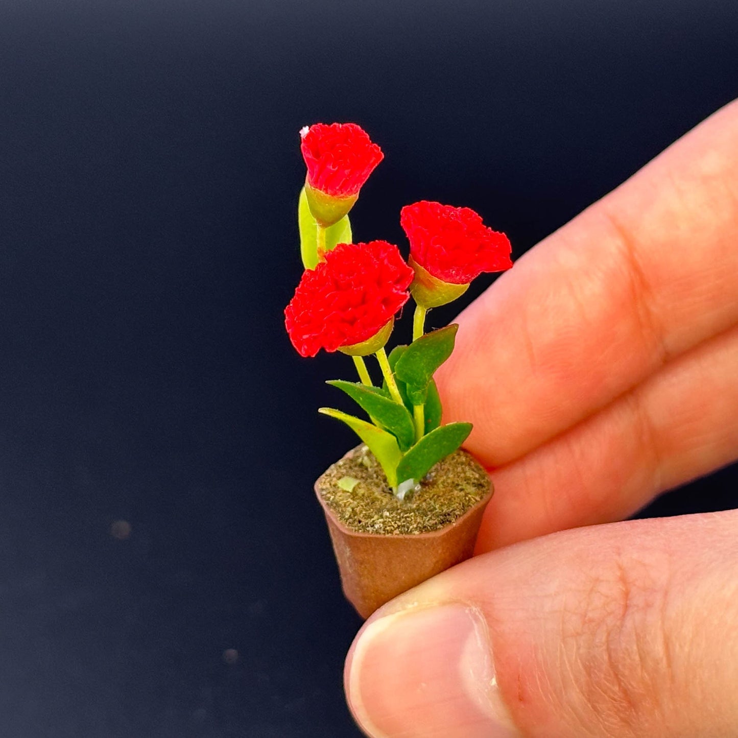 Handmade flowers plant in Terracotta Pot Dollhouse Miniatures 1:12 scale plants flower garden bloom