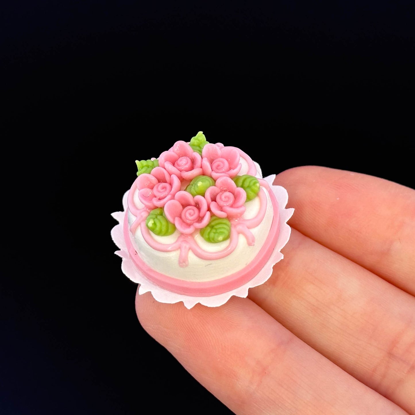 Handmade white cream cake in 1:12 scale for dollhouse miniature polymer clay