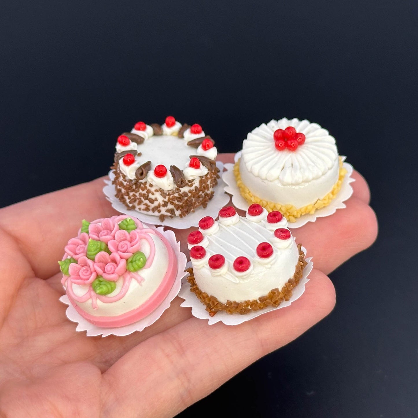 Handmade white cream cake in 1:12 scale for dollhouse miniature polymer clay