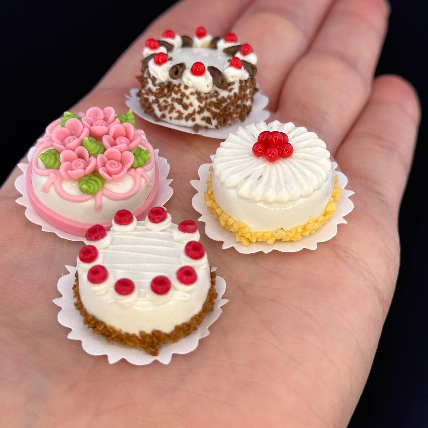 Handmade white cream cake in 1:12 scale for dollhouse miniature polymer clay