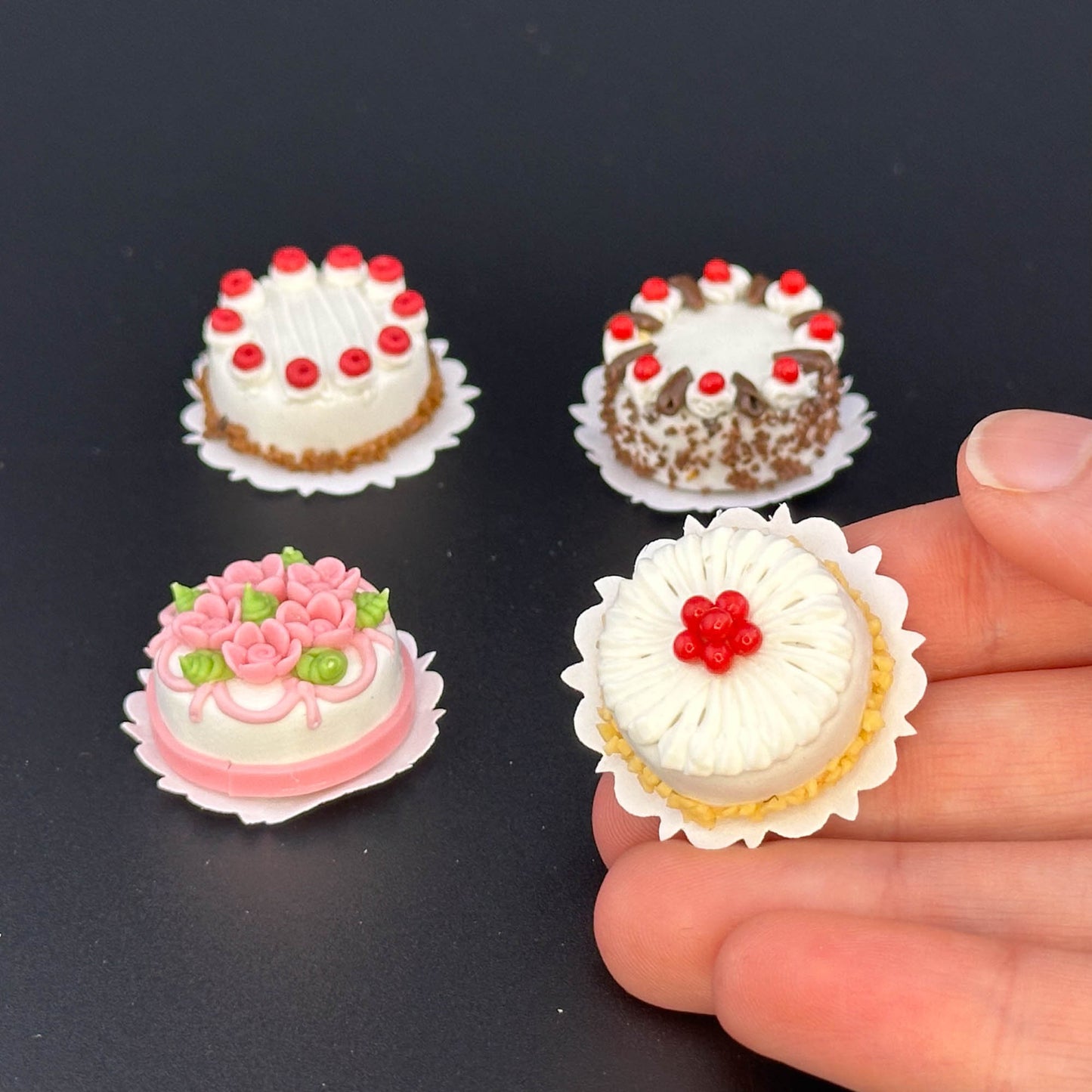 Handmade white cream cake in 1:12 scale for dollhouse miniature polymer clay