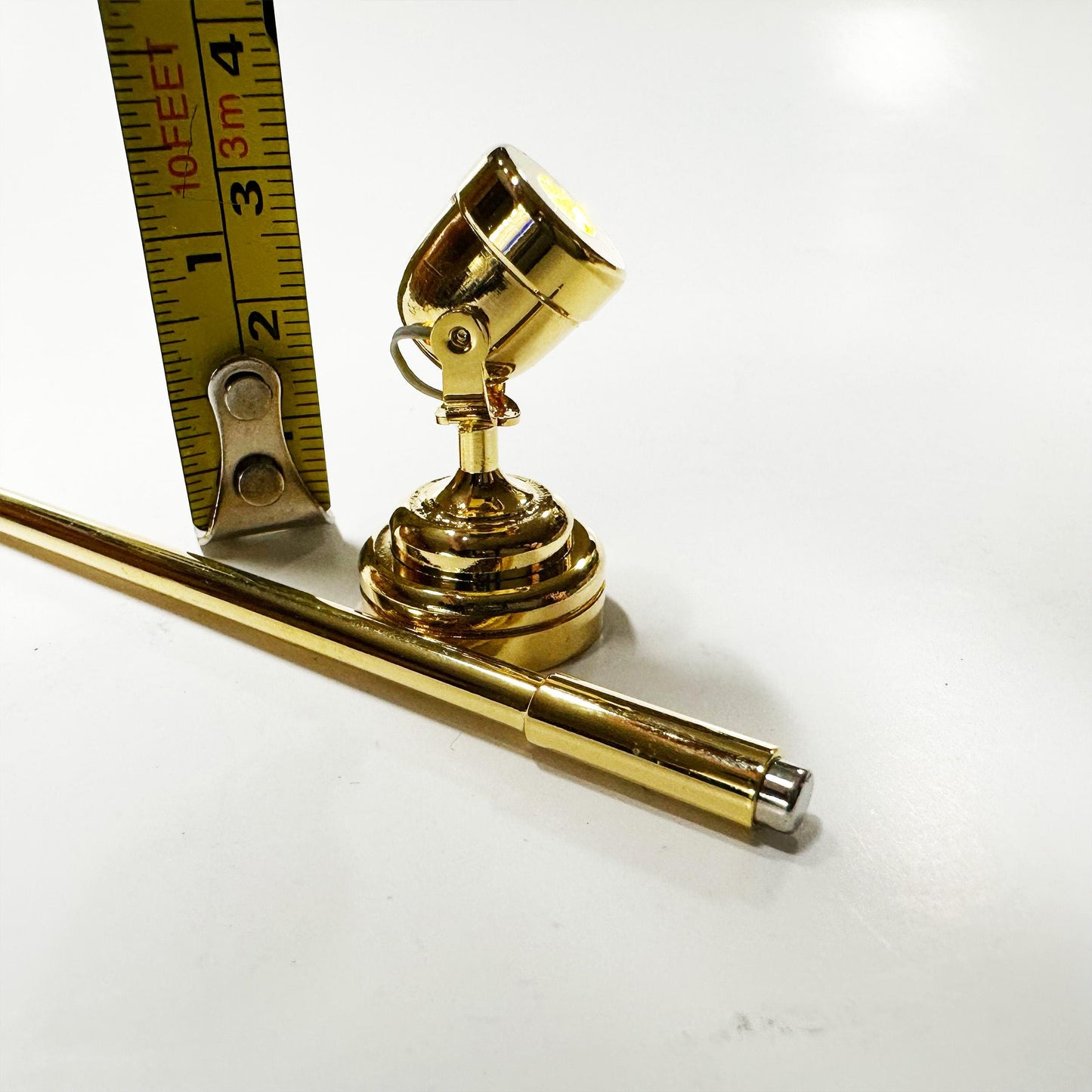 Miniature Spotlight Stage Touchless operation with Wand 1:12 scale lamp LED for dollhouse No-touch No-Switch spot light